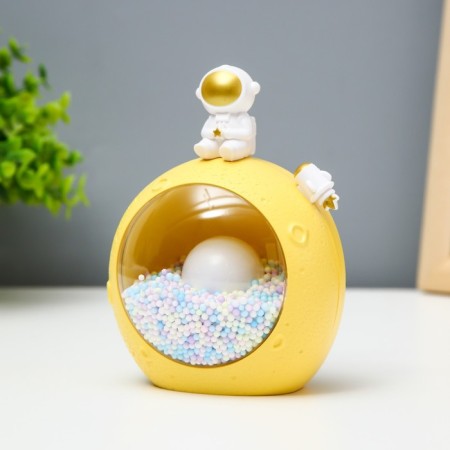 Sponel "Cosmonaut" LED USB AKB MIX 10x6x13.5 cm Risalux-1