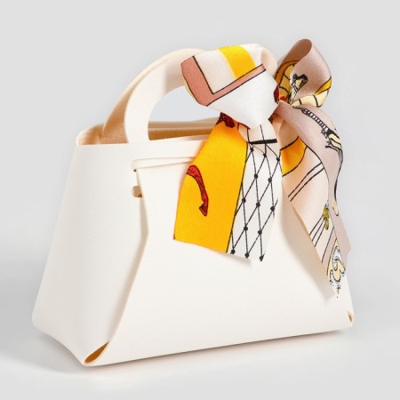 Leather gift handbag 13 x 12 x 5.5 cm white