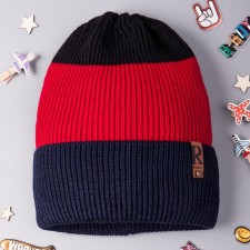 A hat for a boy, the color is red, rr 47-50 cm (9-18 months)
