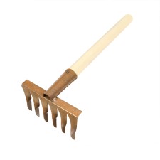 Small straight rakes, 6 twisted teeth, length 31 cm, metal, wooden handle
