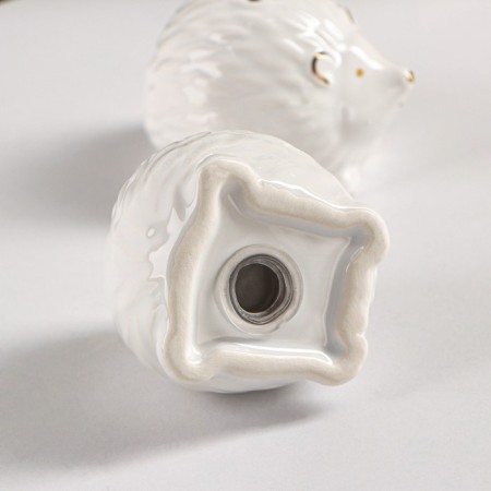 Set for spices of the “Hedgehog in gold”, 2 items: Solonka 60 ml, pistor 60 ml, white color-2