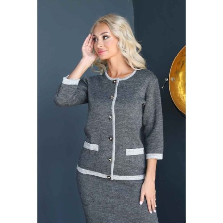 Female suit, size 42-20