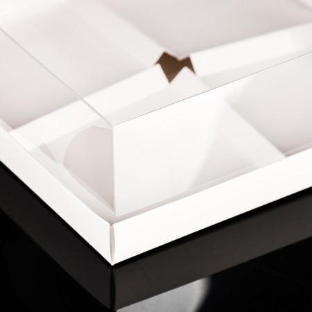 Box for mousse cakes 4 pieces, 17x17x6 white-2