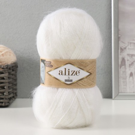 Yarn "3 Season" 51% acrylic, 25% moher, 24% wool 500m/100g (55-white)