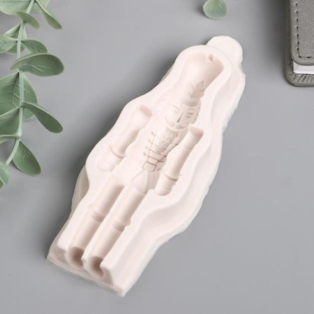 Mold Silicon "Nutcracker" 12.6x5 cm-1