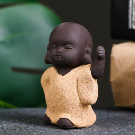 Figure "Buddha", 3x6 cm, mix-11