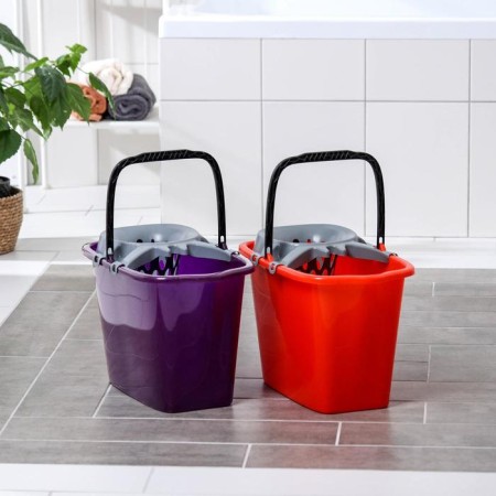 A rectangular bucket, 15 l, pug, with a drain and an exalted, the color of a mix-9