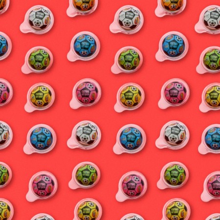 Chewing gum "Football" with filling, 40 * 16 g-2