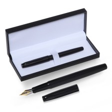 Gift feathers in the leatherette case, matte black body