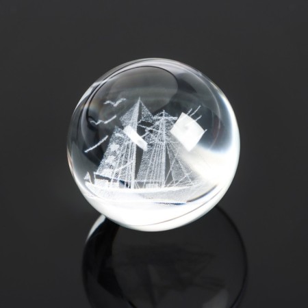 The accessory on the panel, gravitational rings, rotates from the sun, ship, red-2