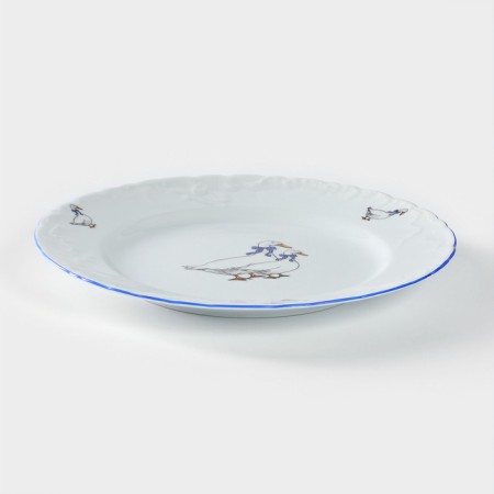 The plate "Rococo. Geese ", d = 25 cm, white, porcelain, mix-1