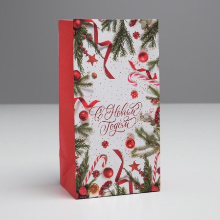 A package without handles “Happy New Year!”, 10 x 19.3 x 7 cm, New Year-1