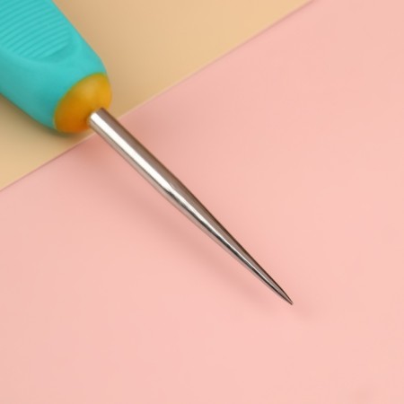 Sewing awl, d = 1.6 mm, 13.5 × 3 cm-1