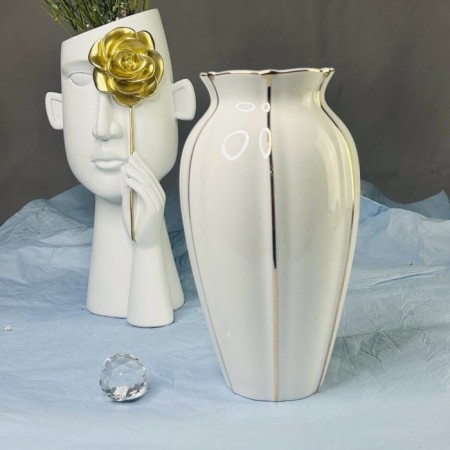 Lenardi vase "Pearls", porcelain, 20.5 cm