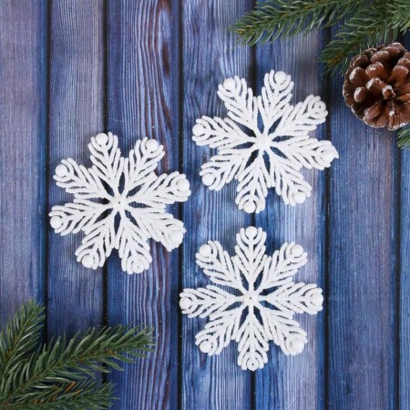 Christmas tree decoration "Snowflake from the feather" (set of 3 pcs) 7 cm, white