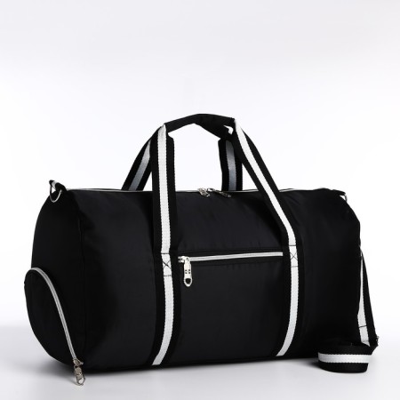 Board Road on a zipper, external pocket, shoe compartment, long belt, black color