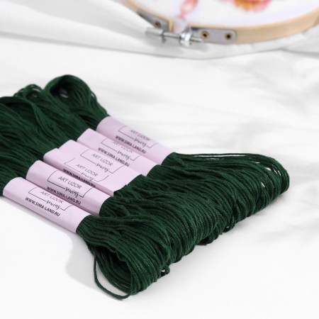 Muline threads, 8 ± 1 m, dark green color No. 890-1