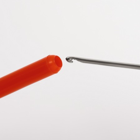 A set of hooks for knitting, with plastic handles and caps, d = 1.5-2.5 mm, 14 cm, 3 pcs, color mix-4