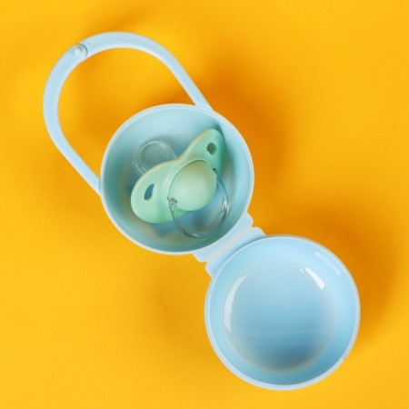 A container for storing and sterilizing children's nipples and dummy, blue color-11