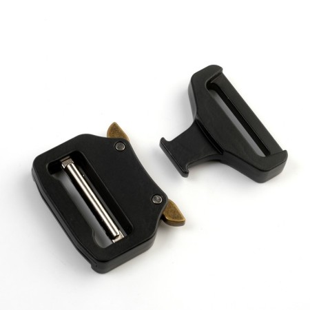 A belt buckle 3.7 cm, metal-2