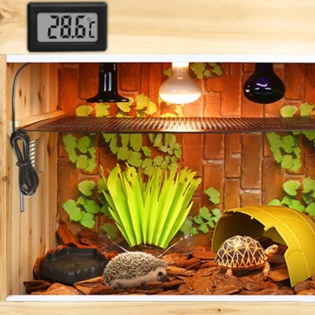Digital thermometer with a remote sensor, to measure temperature in Bruder, wire length 2 meters-4
