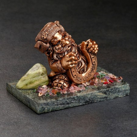 Souvenir "Brownie with a hill", 7x10x8 cm, coil, gypsum-1