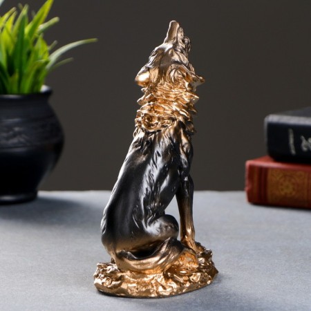 Figure "Wolf" bronze 11x18x7cm-3