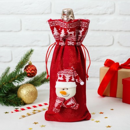 Cover on the bottle "Snowman cap and a scarf with a pattern" on the ties