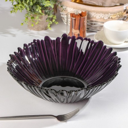 Glass salad "Amethyst", 2.3 l, d = 30 cm, purple color
