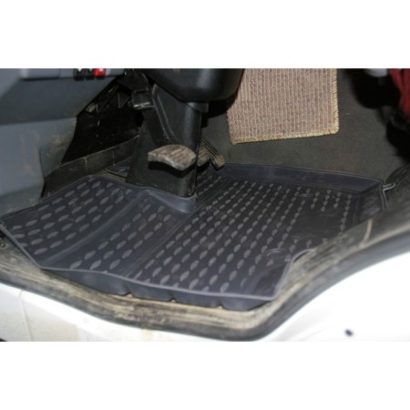 Rugs in the Ford Cargo 1830 (2530) salon 2 pcs. (polyurethane)-1