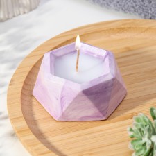 The candle 