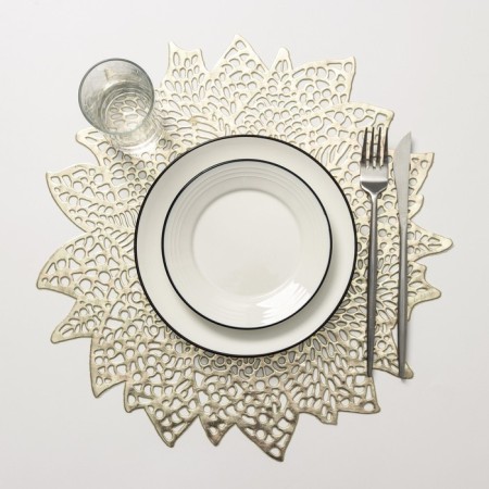 Serving napkin on the Venice table, d = 38 cm, gold color-1