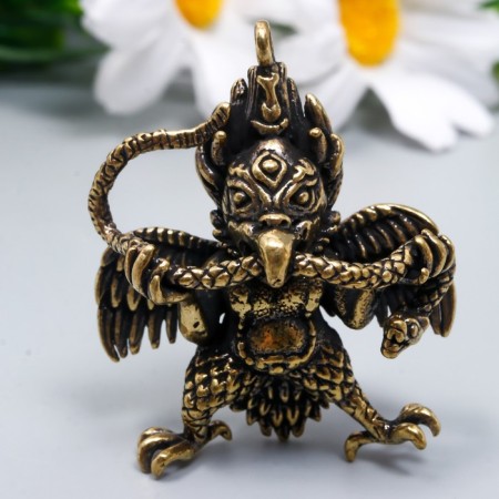Souvenir brass "Garuda" 4,1x3.5 cm