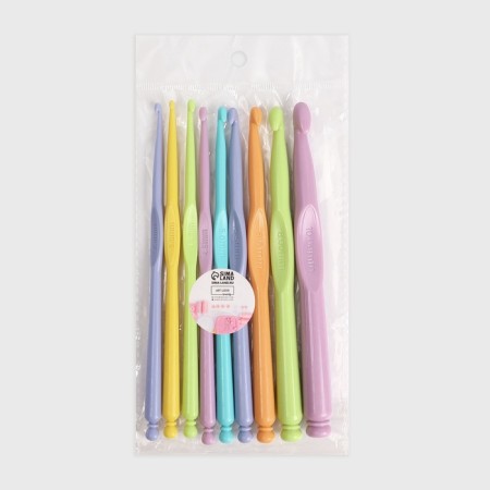A set of hooks for knitting, d = 2.5-10 mm, 15 cm, 9 pcs, color colorful color-4