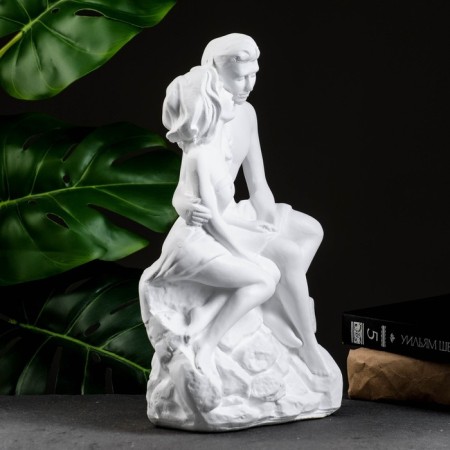 Figure "Lovers on Stone" White 13x18x30cm-1