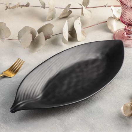 Black East, 37 × 15.5 × 3.8 cm, black color-1