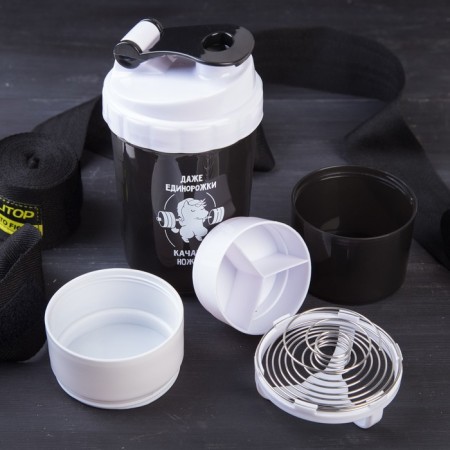 Shakeker with a bowl for protein “Even unicorns pumps legs”, 500 ml-2