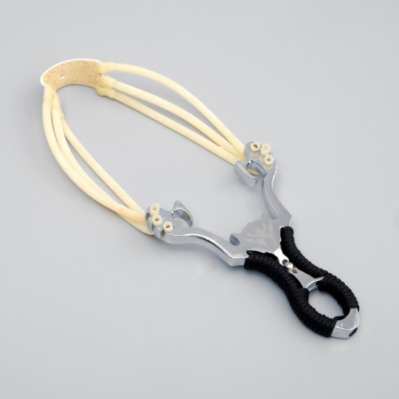 The slingshot "Dragon's Eyes" Metal in a braid, with a triple tourniquet-3