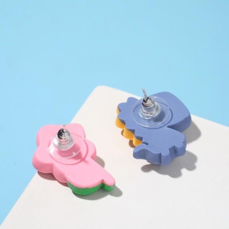 Earrings plastic "goodies" dinosaur and flower, the color of the blue pink-2