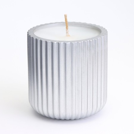 A candle in a candlelight made of gypsum with narrow faces, 7x8cm, silver-1