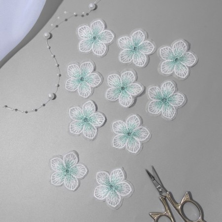 Knitted elements "Two -color flowers", 4.5 × 4.5 cm, 10 pcs, white/green color-1