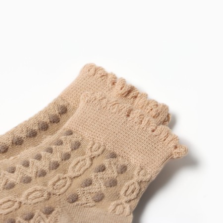 Children's socks in the Minaku Minaku pattern, central work (8-12 years old)-1