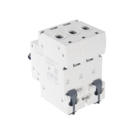 The circuit breaker SE CITY9 SET, B, 16 A, 3P, 4.5 KA, 400 V-2