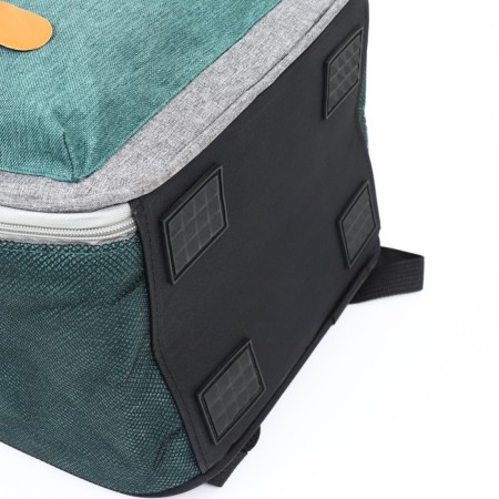 An animal carppet-carrier, 52 x 22 x 41 cm, green-4