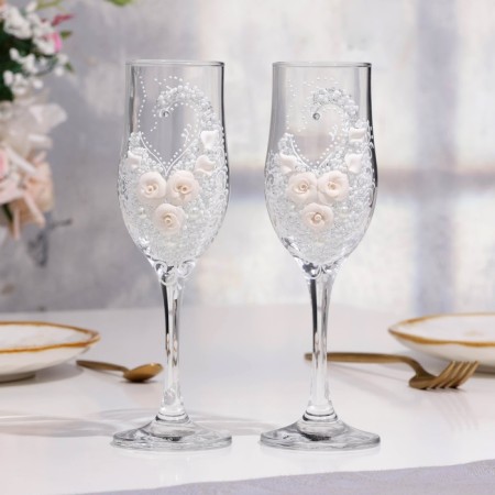 Set of wedding glasses "chic", with roses, white