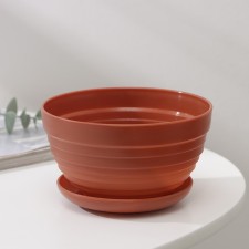 A pot with a stand 