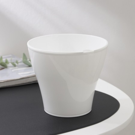 Kashpo for flowers with an insert "Athena", 1 l, white color-1