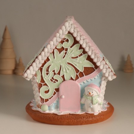 Souvenir Polystone Light "Gingerbread House with Patterns, with a snowman" 16.5x16x17 cm