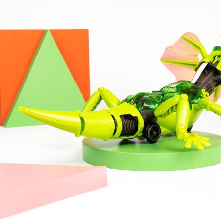 The Robot "Lizard" of Euryk, electronic designer, interactive: sensory, light, batteries, 92 details-3