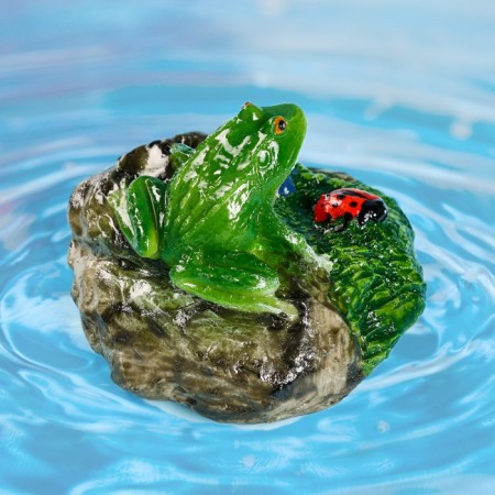 Garden figure "Frog on the stone" 11x10x7cm-3